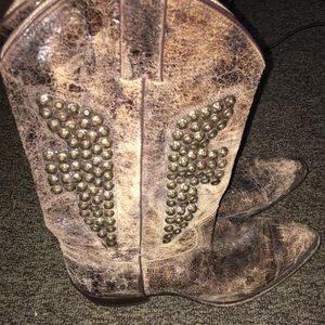 FRYE COWBOY BOOTS!